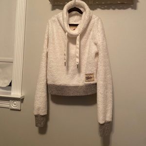 Fuzzy Cropped Sweatshirt